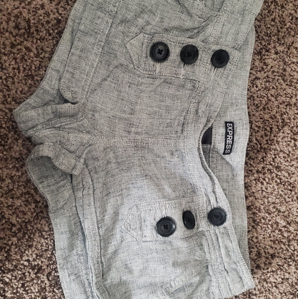 Gray shorts